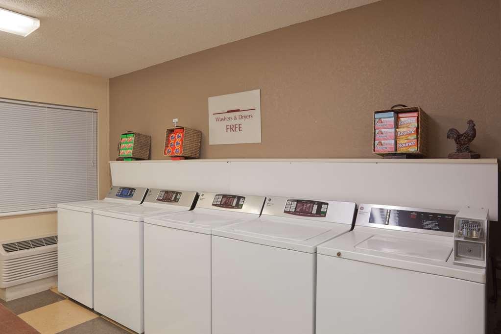 Sonesta Simply Suites Huntsville Research Park Екстер'єр фото