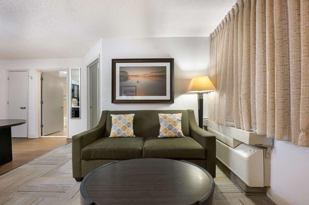 Sonesta Simply Suites Huntsville Research Park Номер фото