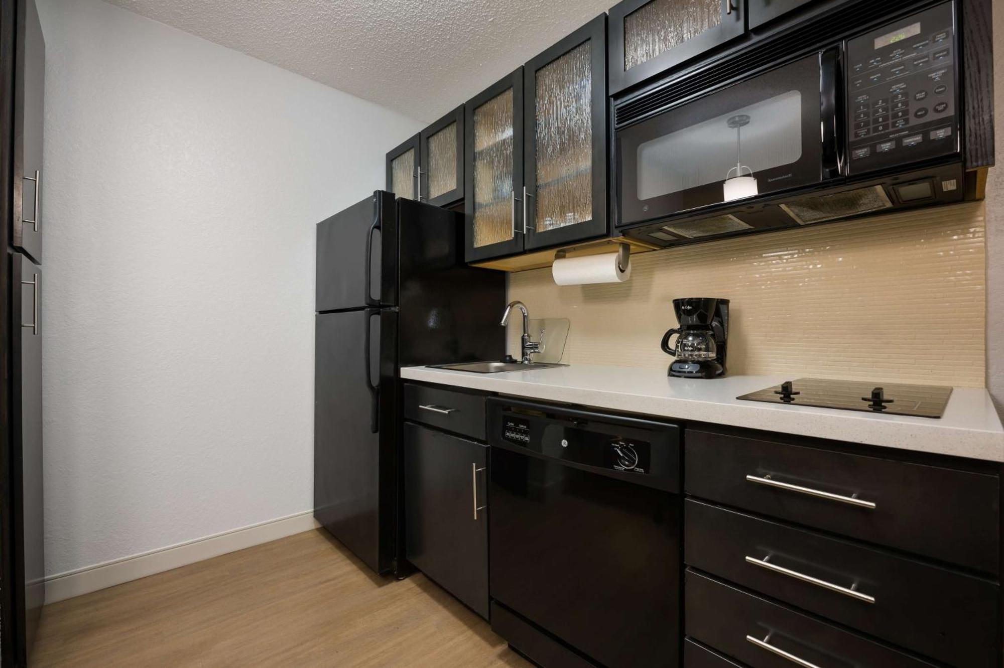 Sonesta Simply Suites Huntsville Research Park Екстер'єр фото